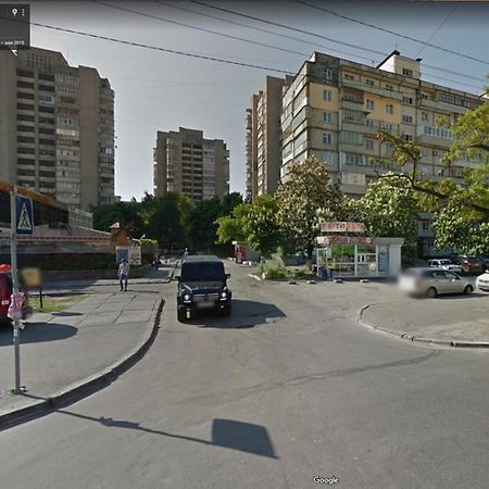 Comfortable Flat Near The Dnieper River In Kiev Exteriör bild